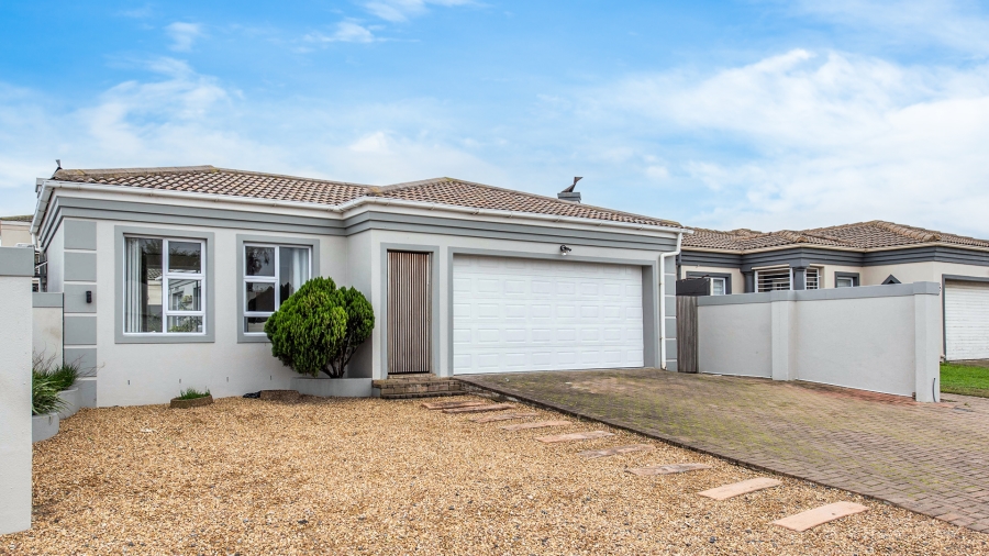 3 Bedroom Property for Sale in Parklands Western Cape